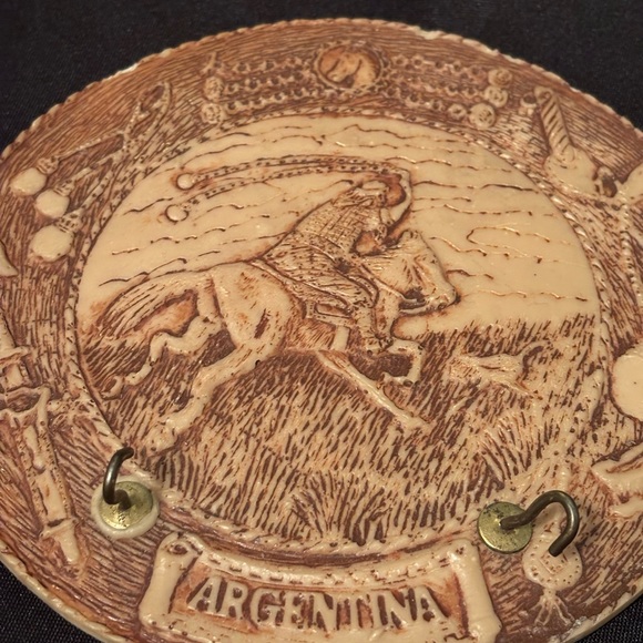 Vintage Cowboy Art Plate - Picture 2 of 4